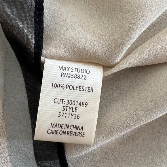 Max Studio Cream & Black Patterned Sleeveless Blouse – Asymmetrical Hem - Picture 5 of 7